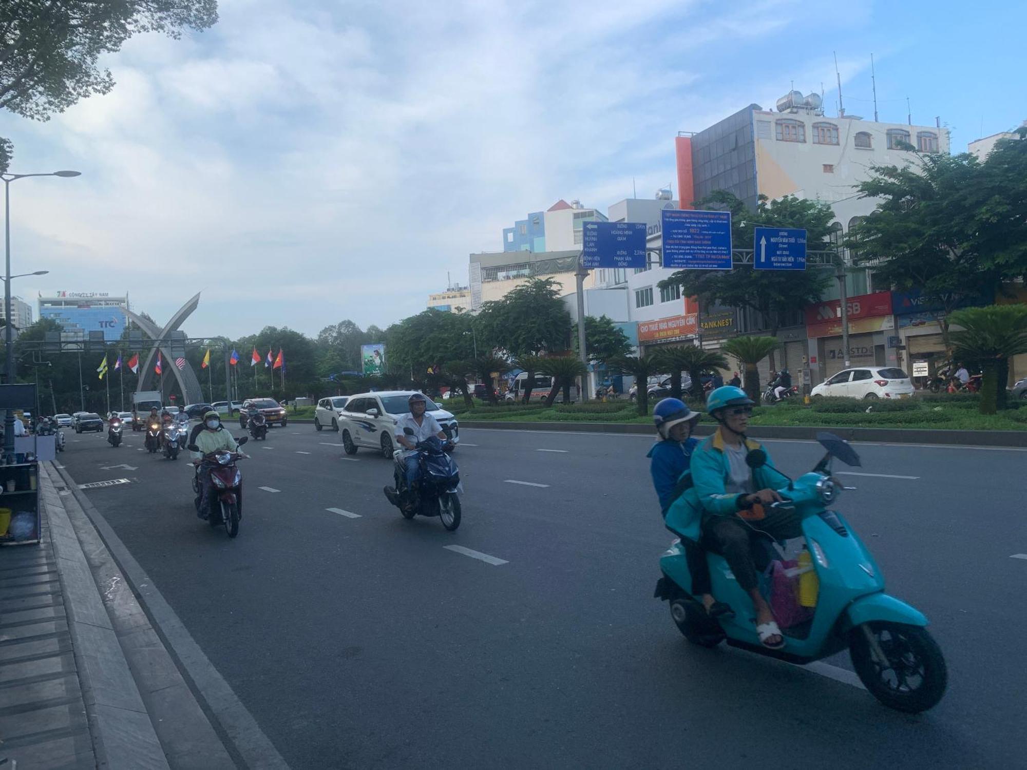 Bin Near Airport Ở trọ